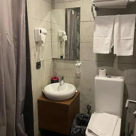 Elibol Old Hotell