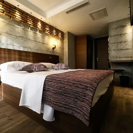 Elibol Old Hotell 3*