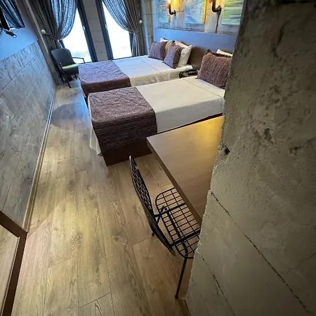 Elibol Old Hotell 3*