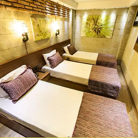 Elibol Old Hotell
