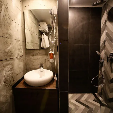 Elibol Old Hotell 3*