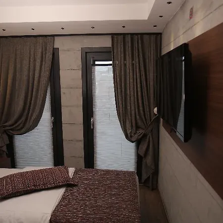 Hotel Elibol Old 3*