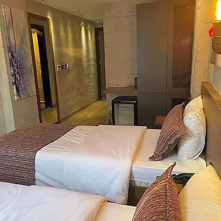 Elibol Old Hotel